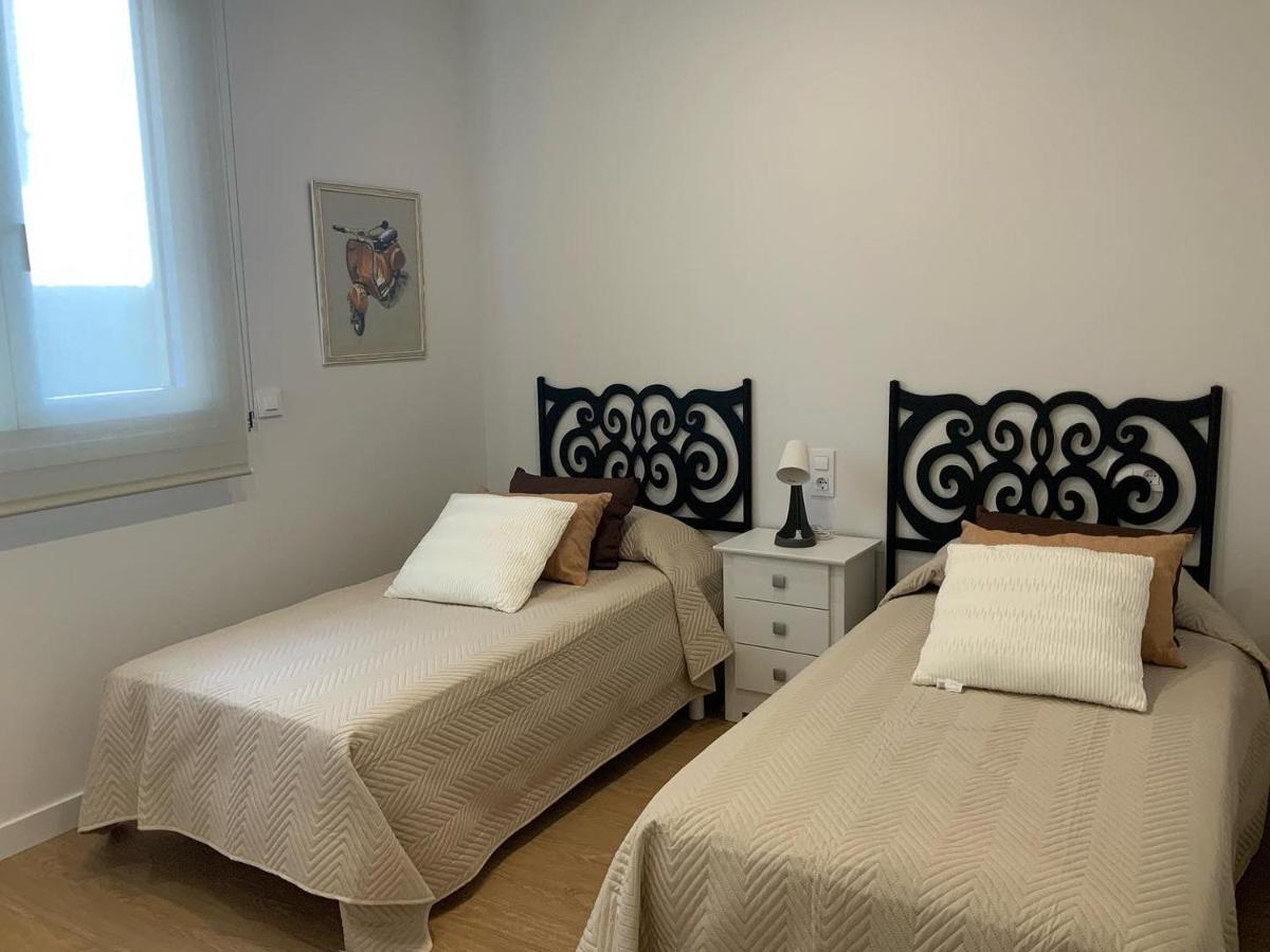 Yellow Apartments: Pet-friendly Beachfront Luxury *