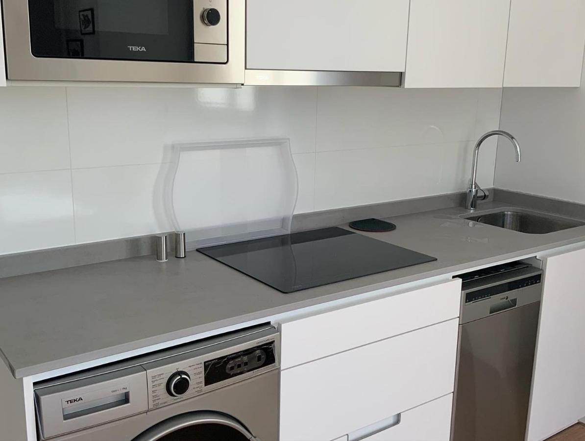 Yellow Apartments: Pet-friendly Beachfront Luxury * Noja